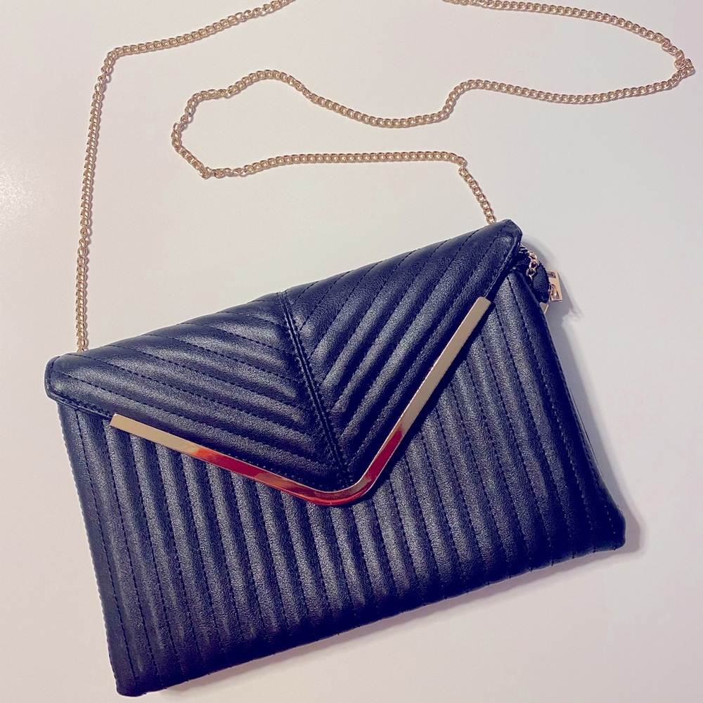 Black crossbody clutch